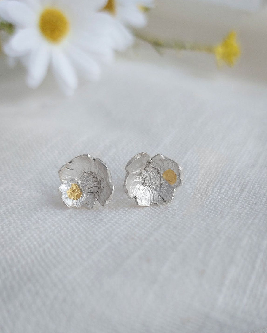 Small Silver Daisy Stud Earrings