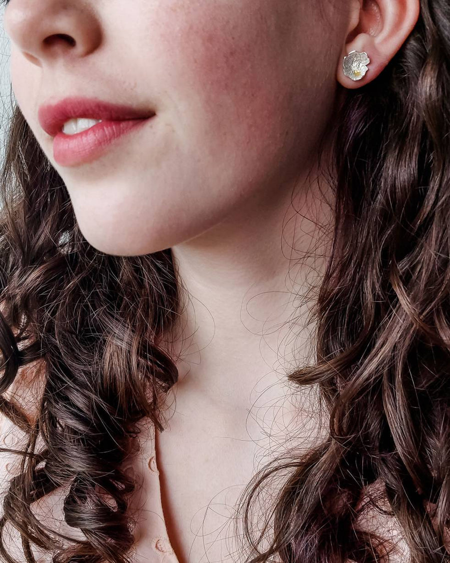 Small Silver Daisy Stud Earrings