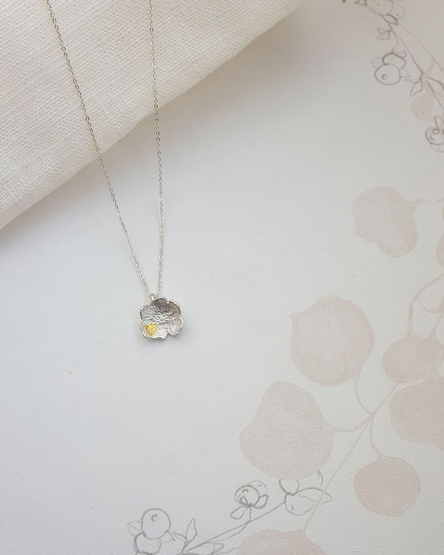 Small Daisy Pendant Necklace